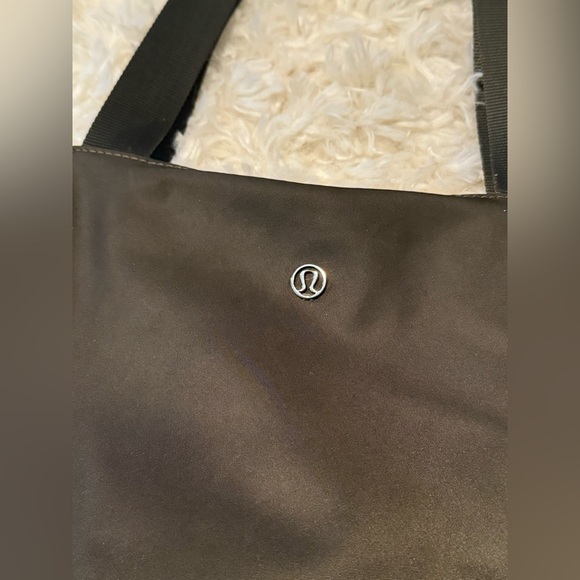 Lululemon Bag-Olive Green - Picture 2 of 4